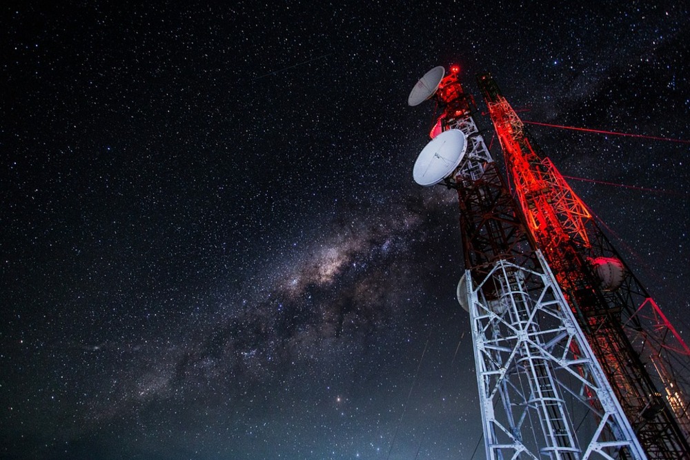 Space emits odd radio bursts