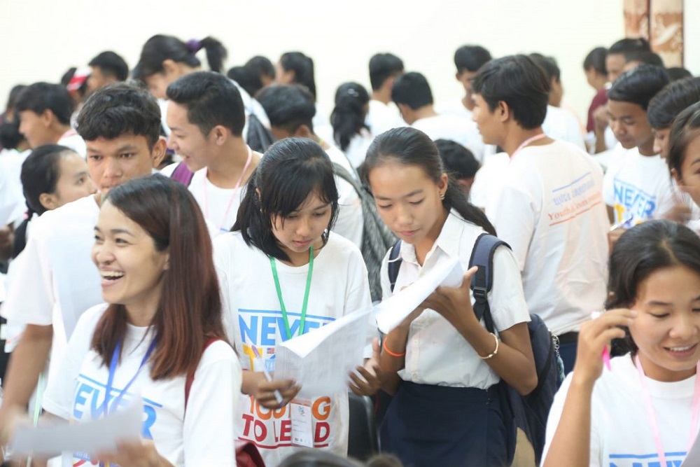 Startup company helps young Vietnamese learn about technology