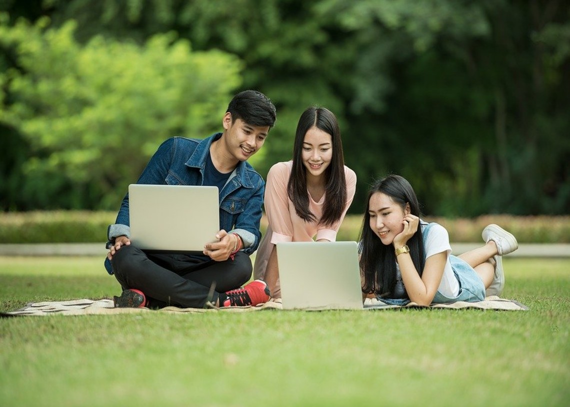 College instructors view on online classes during the lockdown period